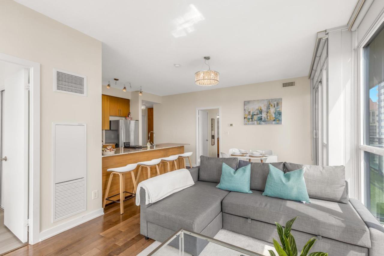 Ultra Luxurious 2.5 Bedroom 2 Full Bathroom 1 Parking Condo Near Sq1 Striking Views Mississauga Exteriör bild