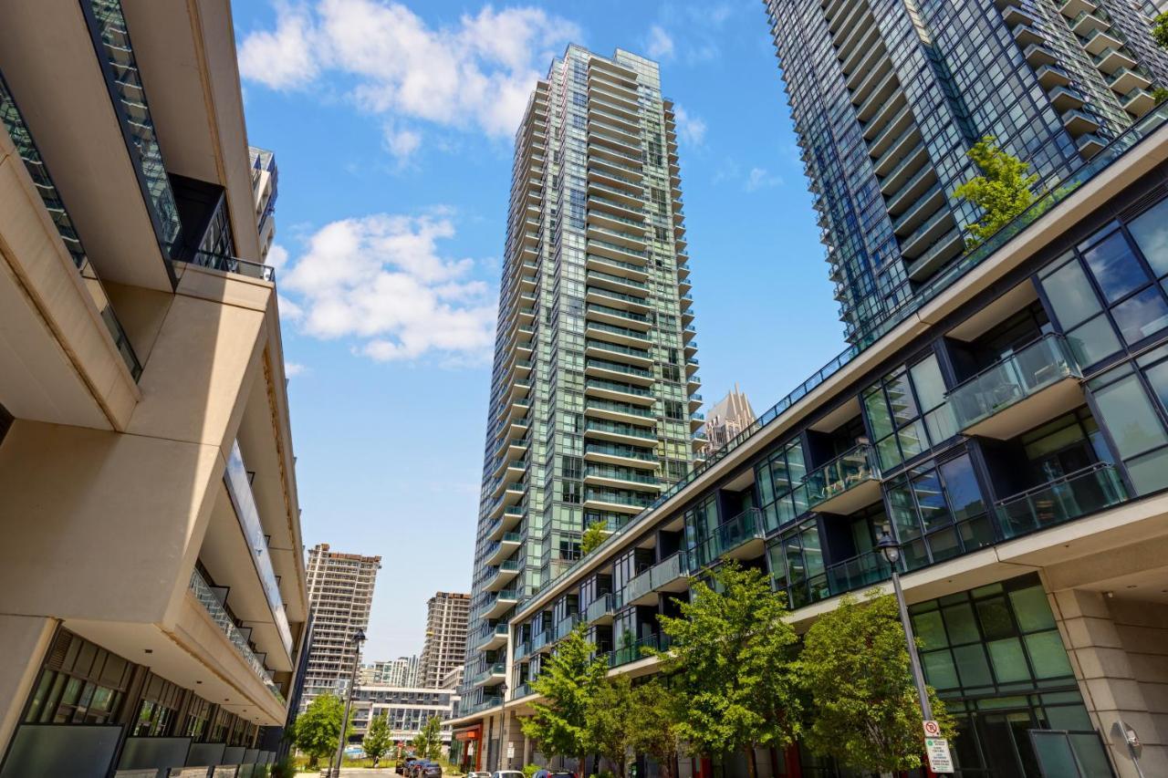Ultra Luxurious 2.5 Bedroom 2 Full Bathroom 1 Parking Condo Near Sq1 Striking Views Mississauga Exteriör bild