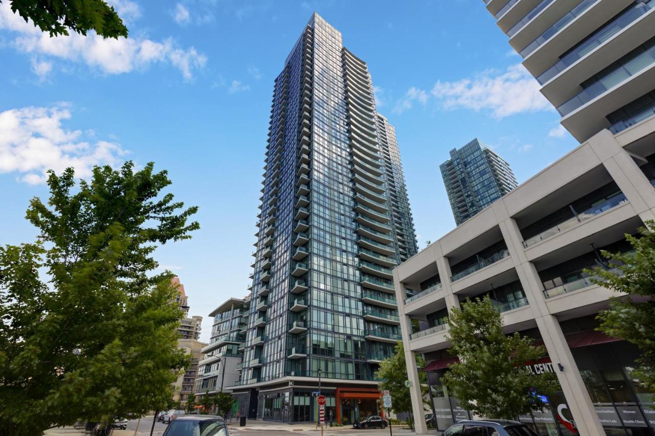 Ultra Luxurious 2.5 Bedroom 2 Full Bathroom 1 Parking Condo Near Sq1 Striking Views Mississauga Exteriör bild